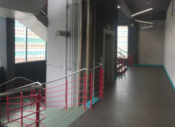 Торгово-офисный центр в г.Киев (Оболонь)